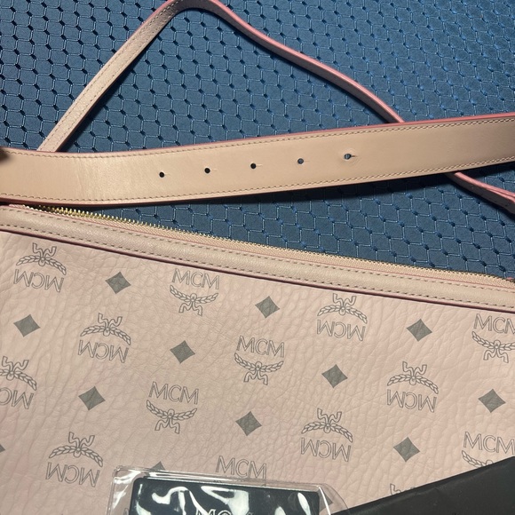 MCM handbag and belt - Picture 14 of 16